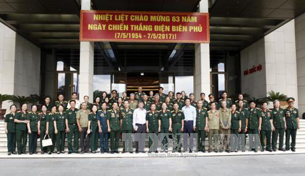 Đẩy mạnh phong trào toàn dân tham gia chăm sóc người có công ảnh 1